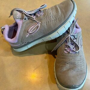 Earth Vegan Women’s Shoes size-8.5